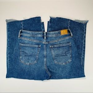 American Eagle jeans Wide Leg Crop high rise jeans medium wash women size 10